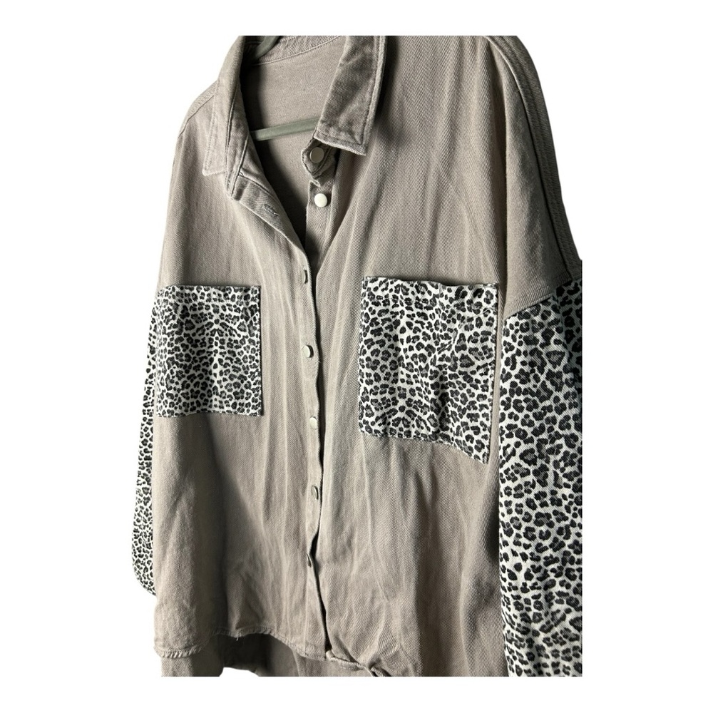 Shein Leopard Print Patch Jean Jacket - image 3